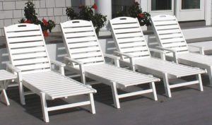 white lounge chairs