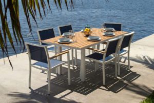 outdoor dining table and chairs